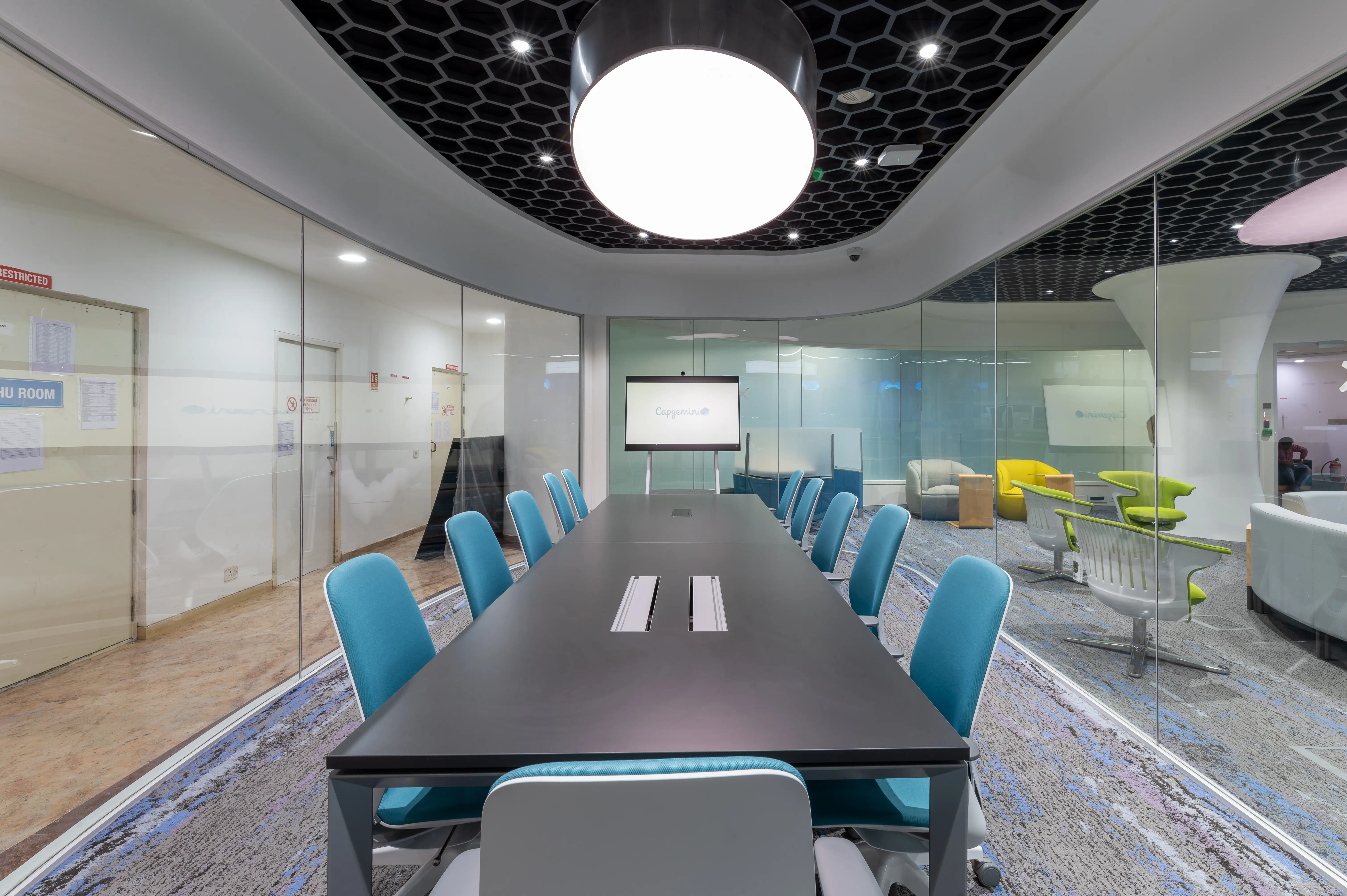 Ergonomic open-plan workstations with cable raceways